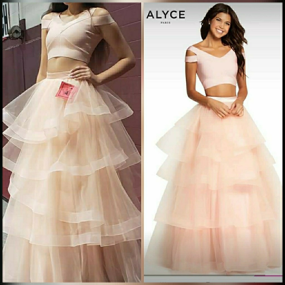 Alyce Paris 2 piece